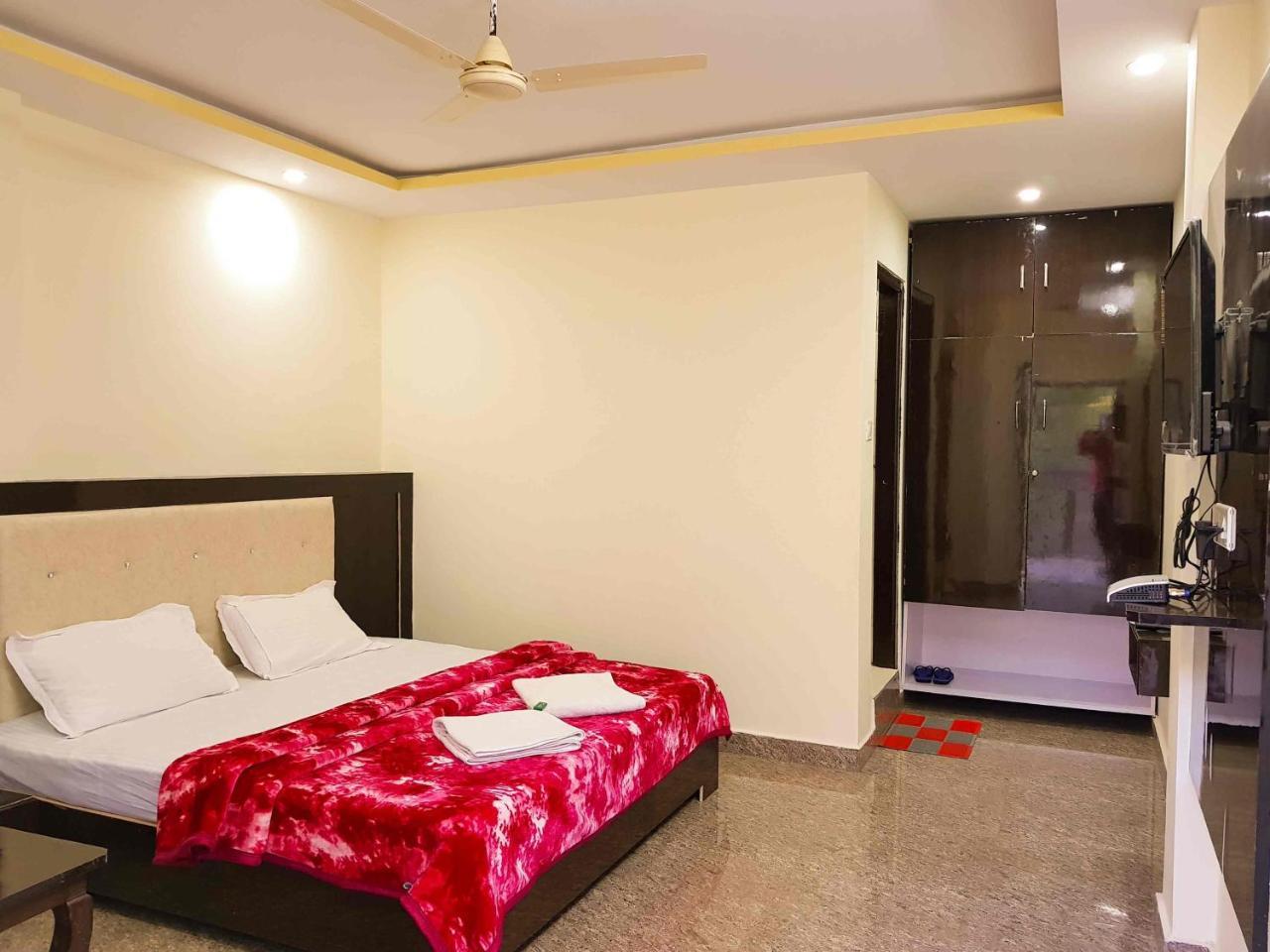 דלהאוזי Hotel Homely Abode מראה חיצוני תמונה
