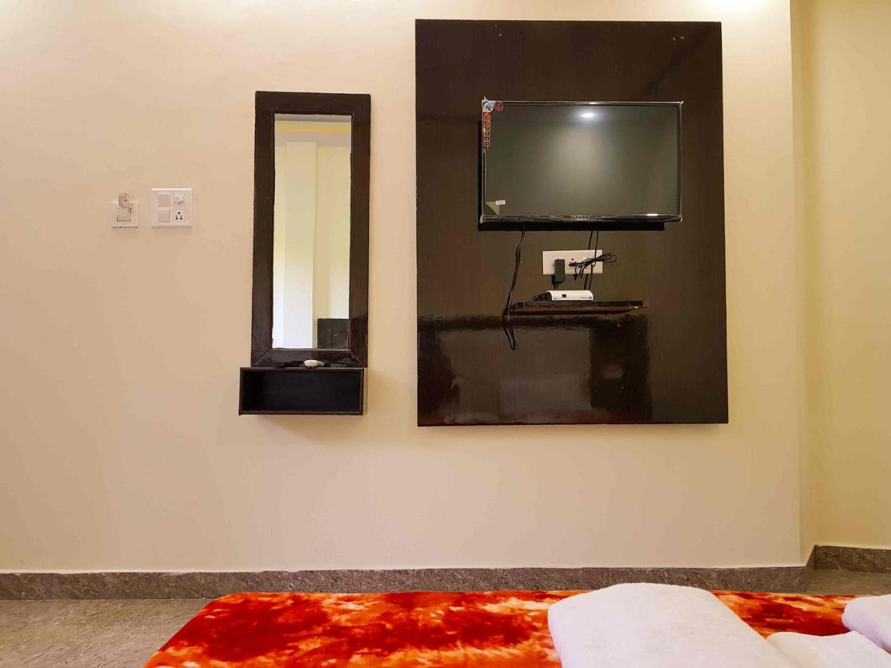 דלהאוזי Hotel Homely Abode מראה חיצוני תמונה