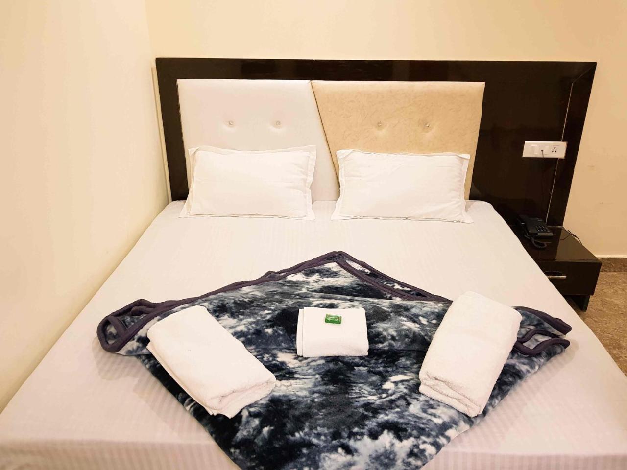 דלהאוזי Hotel Homely Abode מראה חיצוני תמונה